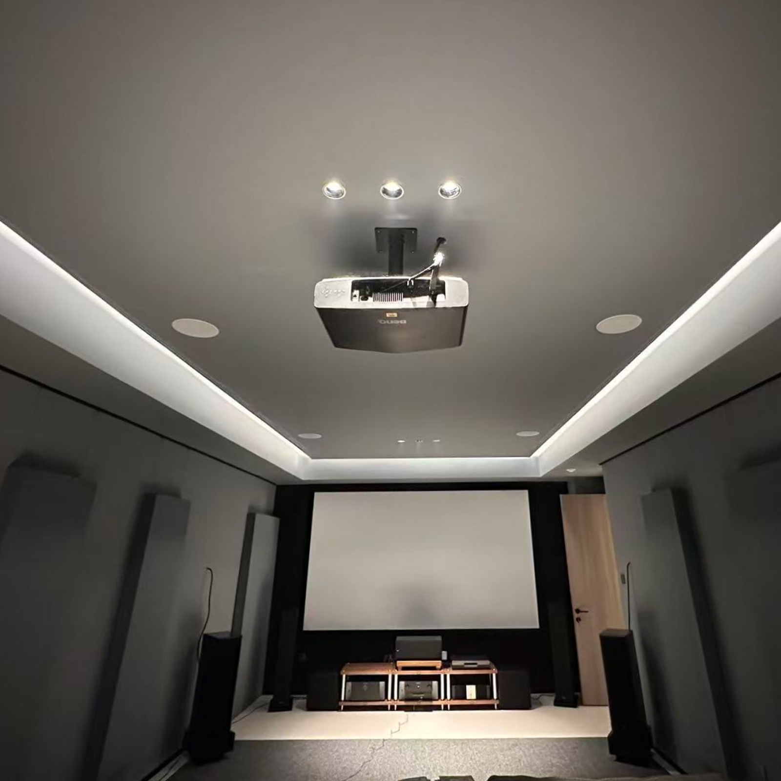 Bowers & Wilkins 9.3.6 全景声影院 CI600多声道配置