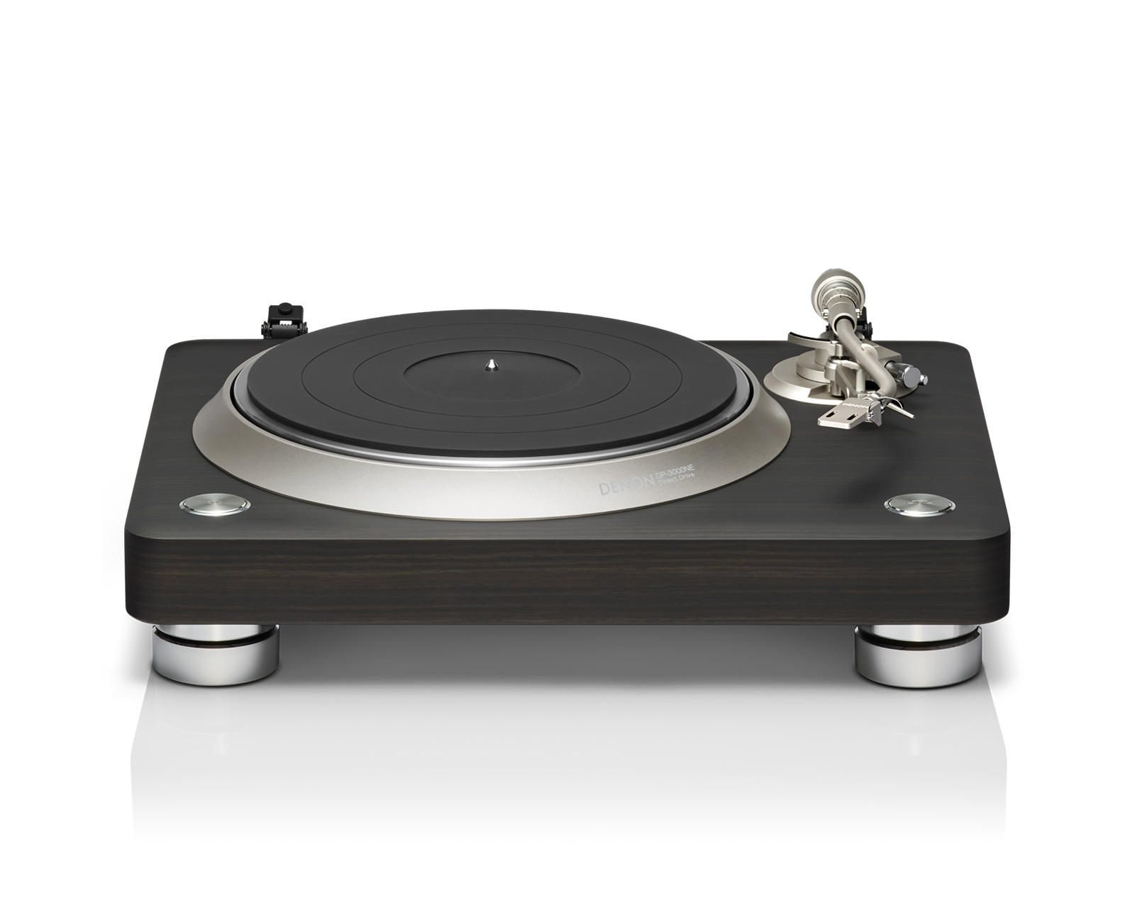 DP-3000NE是Denon®的旗舰级高档直驱唱机。它的结构坚固,采用S形唱臂,音质细腻,无共振。黑檀色实木饰面,瞬间提升空间格调。