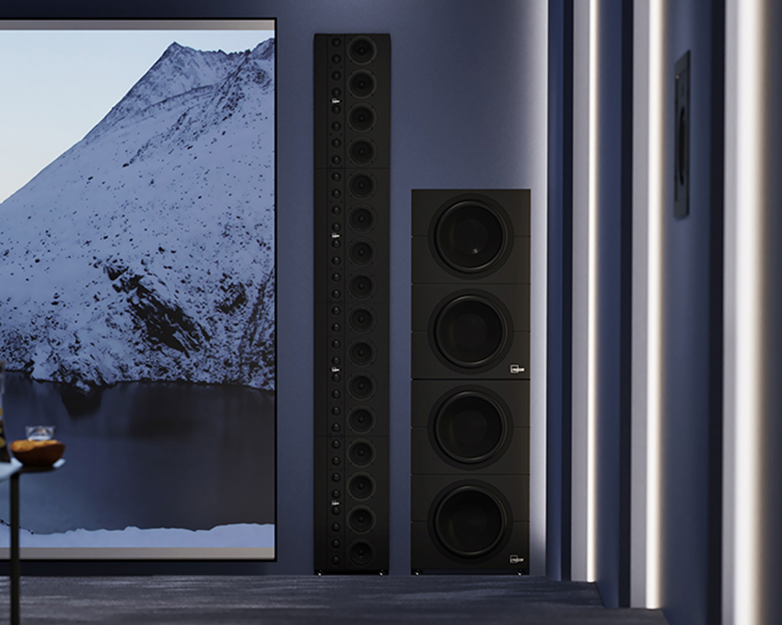 Lyngdorf BW-20 BW 代表边界低音炮（Boundary woofer），这是 Lyngdorf 公司的一种设计理念，即将低音炮放置在靠近墙壁边界的位置，例如角落里，从而避免低音反射造成的延迟，并充分利用房间的声学特性，实现最佳的低音脉冲响应。